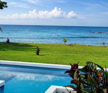 Corn Island Hotel | Emerald Luxe Suites