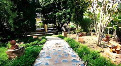 Mae Pong Hotel | Monn Phu Phrai