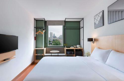 Nana Hotel | Ibis Bangkok Sukhumvit 4
