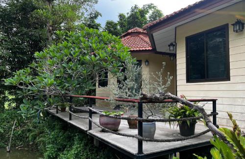 Baan Khai Bed & Breakfast | Navari Homestay