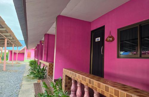 Pho Sai Ngam House | โรงแรมร่มโพธิ์ทอง
