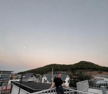 Koh Lan Hotel | Samanta By The Hill