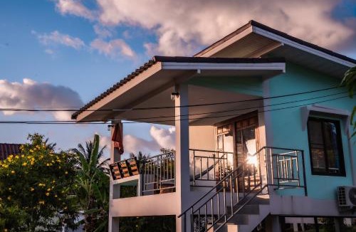 Srithanu House | Modern Nature Retreat