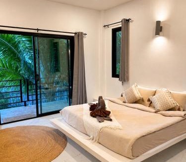 Srithanu House | White House - 5mn Zen Beach - Peaceful Haven