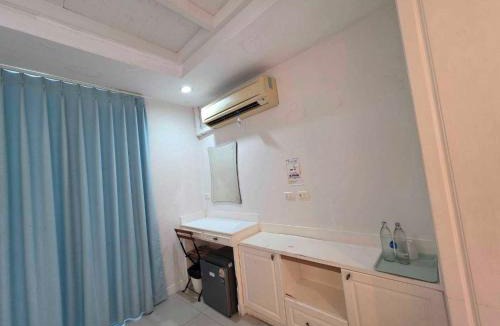 Samsen Nok Hotel | Collection O Skutan Inn
