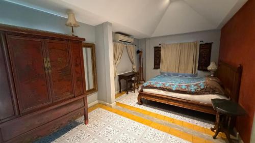 Sala Thammasop House | Cozy two-storey home