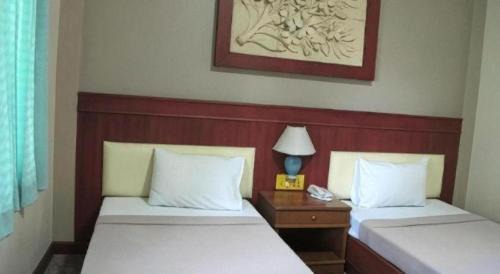 Tha Thaewawong Hotel | Picnic Sriracha Hotel