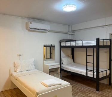 Nana Cabin | Doodle Lodge Bangkok