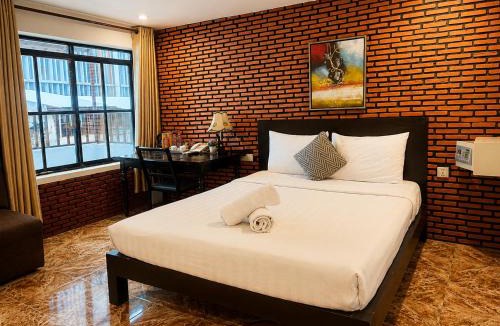 Daun Penh Hotel | Best Central Point Hotel