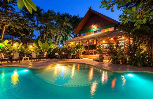 Chalong House | OASIS by Four Twenty