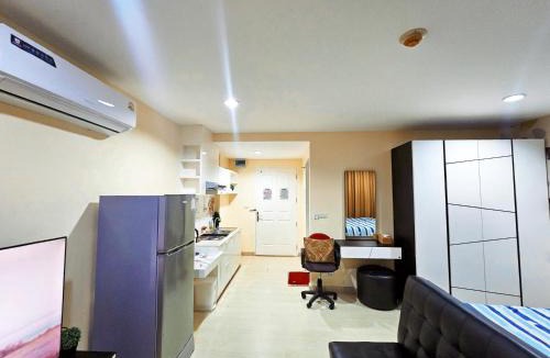 Ban Bang Saen Apartment | The Beach Bangsaen Condo 327-39