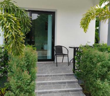Sirindhorn Hotel | TK Resort
