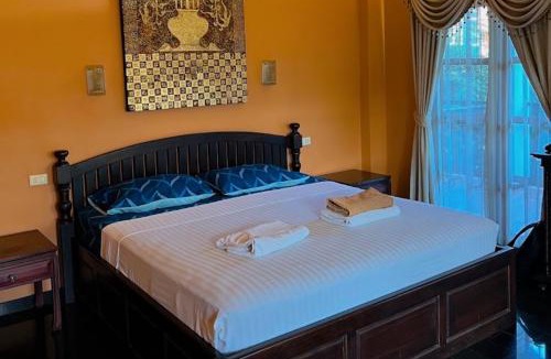 Thani Hotel | โรงแรมบ้านจอร์จ Baan Georges Hotel