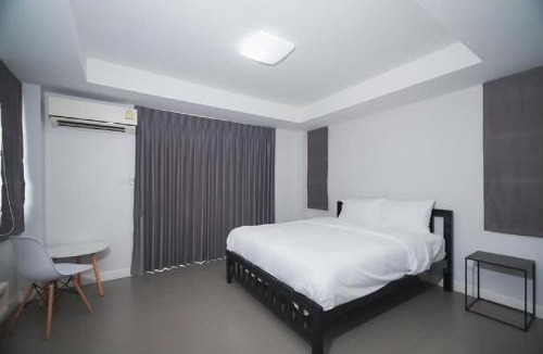 Wang Burapha Phirom Apartment | Mitr Inn MRT Samyot - มิตรสามยอด
