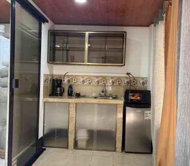 Chinandega Apartment | Hostal Flores