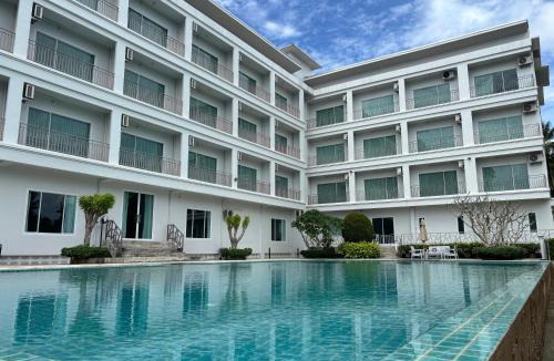 Chumphon Hotel | Southgate Residence Hotel - SHA Certified
