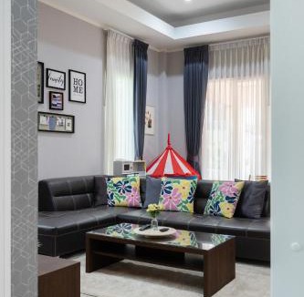Udon Thani Villa | Cozy Family Kids House with Garden 3BR