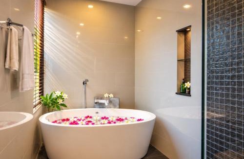 Krabi Villa | Narintara Private Villas - Resort style service with Free Beach Shuttle