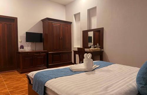 Santuk Hotel | Angkor Valhal