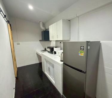 Nai Mueang Apartment | Caesar's Corner 3 Bedroom House