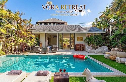 Old City Villa | VORA RETREAT- 8 bedrooms I Old City I Daily Maid