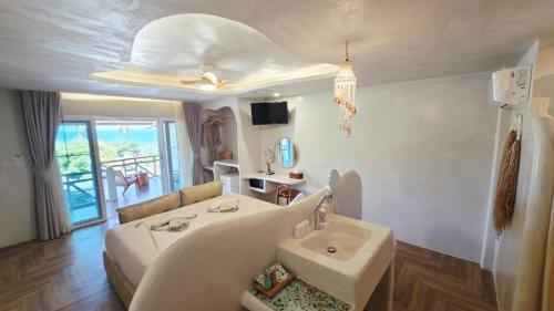 Maret Hotel | The Rock Samui Beach Resort