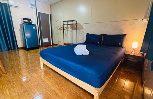 Si Sunthon Hostel | ท่าเรือห้องพัก Tha Ruea hongpak