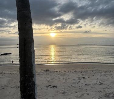Na Thon House | 2P Baan Makham #2 - Beachfront & Sunset Cottage