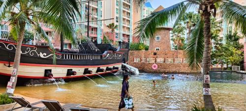 Jomtien Apartment | Sea View Condo in Grande Caribbean l Pool l Near Jomtien Beach and Walking Street