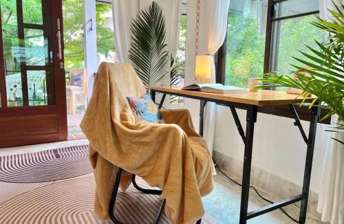 Hin Hong House | Srithanu Boho Home King Bed