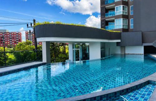 Phuket Apartment | Cozy 1BR near Central Phuket with Pool & Gym