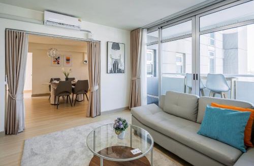 Ban Mai Apartment | Nordic Minimal 3BR with Tub Near Impact Arena DMK Airport