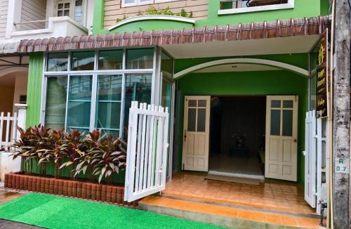 Talat Hostel | Happy Homey Hostel
