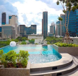 Ploenchit Hotel | The Quart Ruamrudee by UHG