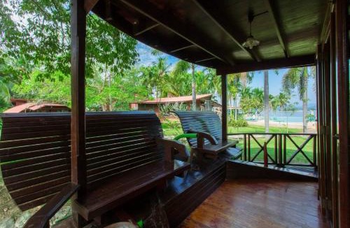 Song Phi Nong Resort | Kaengkrachan Boathouse Paradise Resort