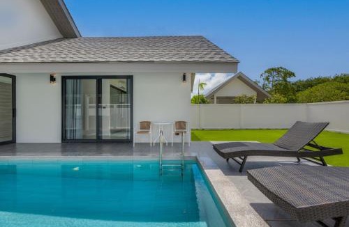Ban Sakhu Villa | Ruma 2BR Private Pool Villa at Akara Nai Thon