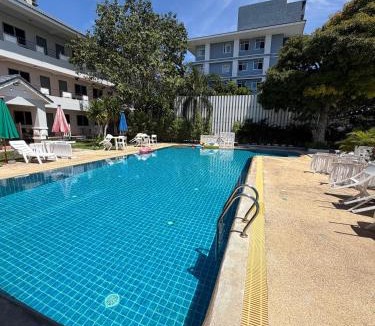 North Pattaya Hotel | Amaya Bloom Resort & Spa