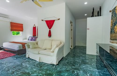 Chalong Villa | Chalong - 10 BR Private Pool Villa - Villa Nap Dau - Phuket