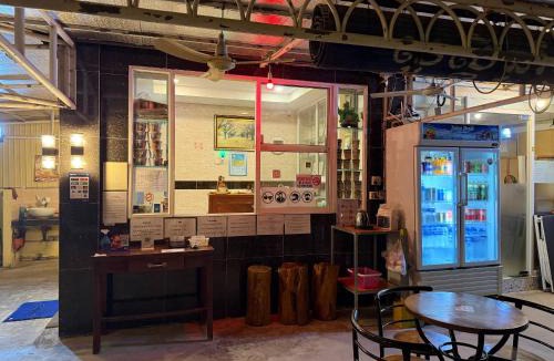 Bavet House | Mohachey Guesthouse