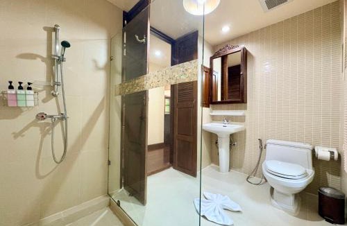 Wat Ket Hotel | Shewe Wana Suite Resort