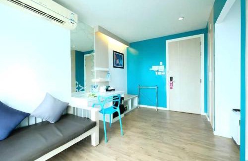 Na Chom Thian Hotel | Sunday Beachfront View Jomtien Pattaya