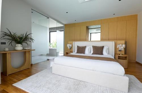 Thep Kasattri Villa | Arana Luxe 3BR Pool Villa at Botanica Four Seasons