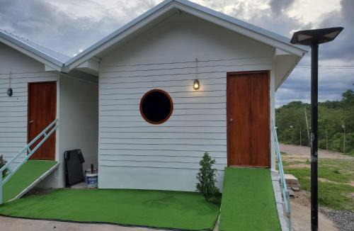 Takhli Resort | บ้านสวนบ่อทอง