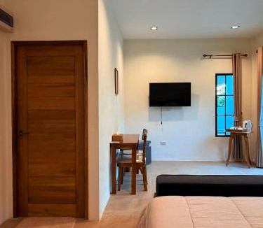 San Pa Thong House | Langbaan cafe and homestay