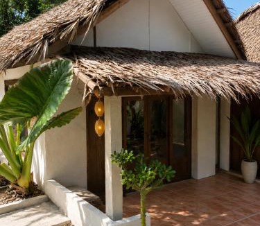 Ko Lanta Ski Chalet | Nomad Beach House, Koh Lanta