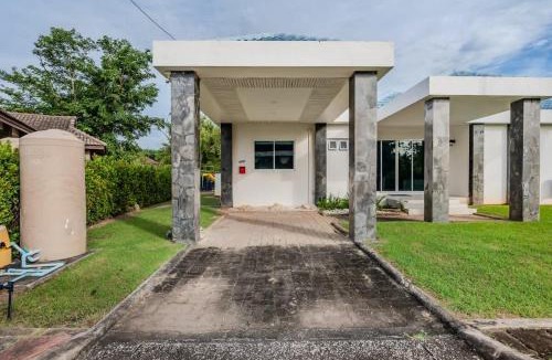 Kram Villa | Shark House - Pool Villa RB13