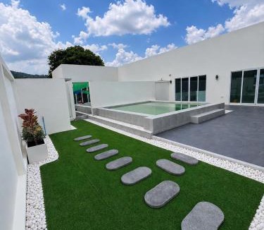 Na Thon Villa | Grind Pool Villa Samui