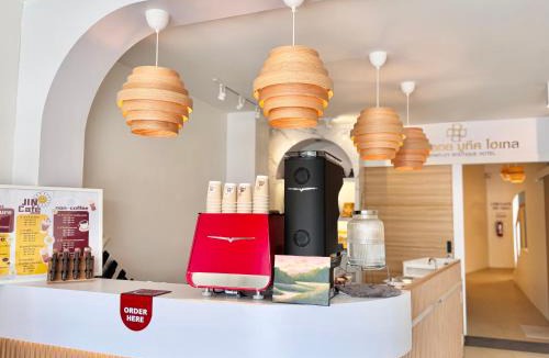 Thap Put Hotel | ปิกรพลอย บูทีค โฮเทล PIKORNPLOY Boutique Hotel