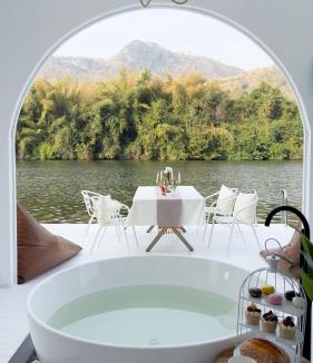 Tha Kradan Hotel | Heaven Raft Erawan Floating Resort Romantic River View