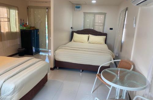 Hua Toei House | Aiem-Wilai Guesthouse